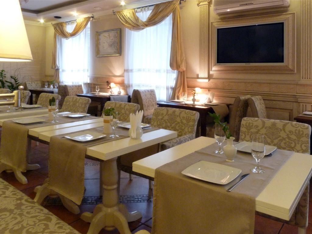 Economy Room In Hotel Eney Lvov Exteriér fotografie
